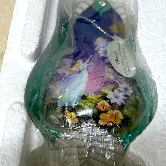 Bradford Edition “Fairyland Heirloom” Ornament Collection 5th Issue, 2001 - Picture 2 of 5